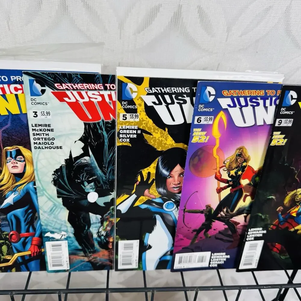 Justice League International 1-2 4-12 Annual 1 JL United 0-1 3 5‎ 6 9 Futurs End